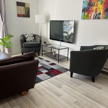 Bright 2 Bedroom Apartment - EDI Exterior foto